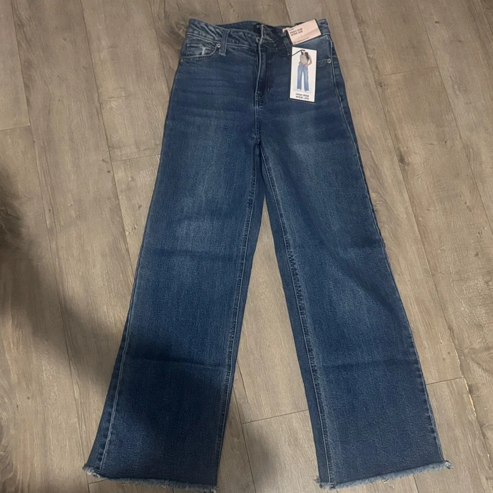 BCBGeneration High Rise Blue Jeans - Picture 1 of 2